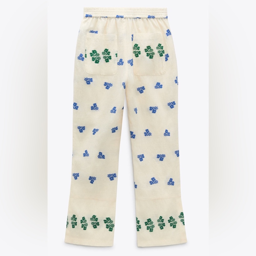 Zara Cream Floral-Print Capris with Blue & Green Motif